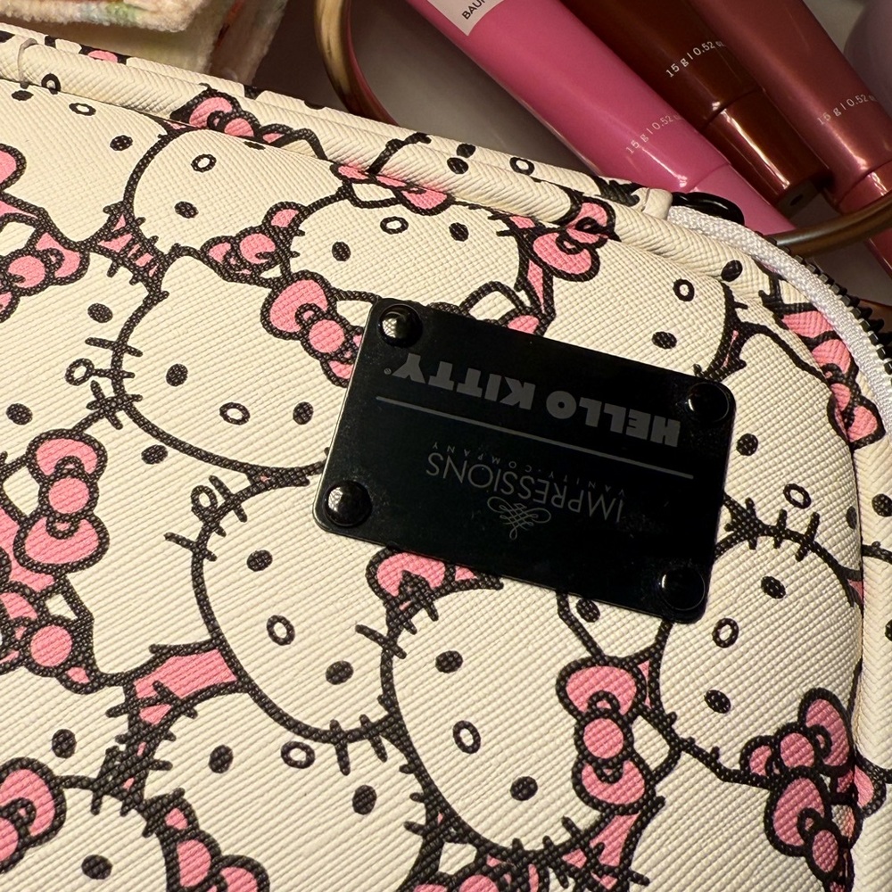 Hello Kitty Patterned Cosmetic Case Impressions C… - image 2